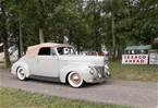 1940 Ford Deluxe 