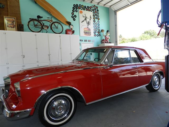 1962 Studebaker GT Hawk