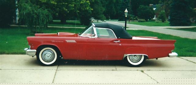 1957 Ford Thunderbird
