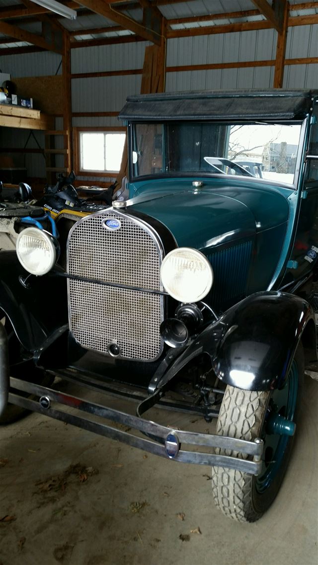 1928 Ford Model AA