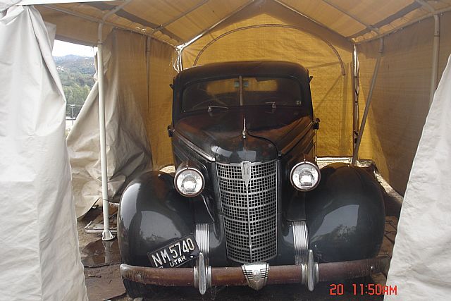 1937 Oldsmobile Sedan