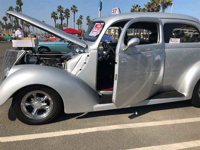 1937 Ford Humpback