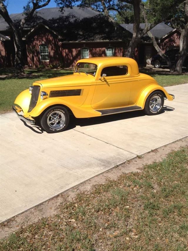 1934 Ford 3 Window Coupe