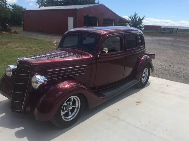 1935 Ford Slantback