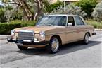 1975 Mercedes 300D