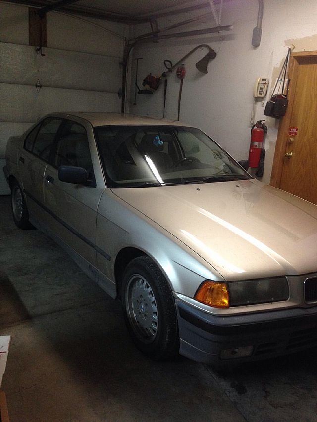 1992 BMW 325i