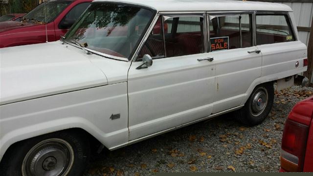 1965 Jeep Wagoneer