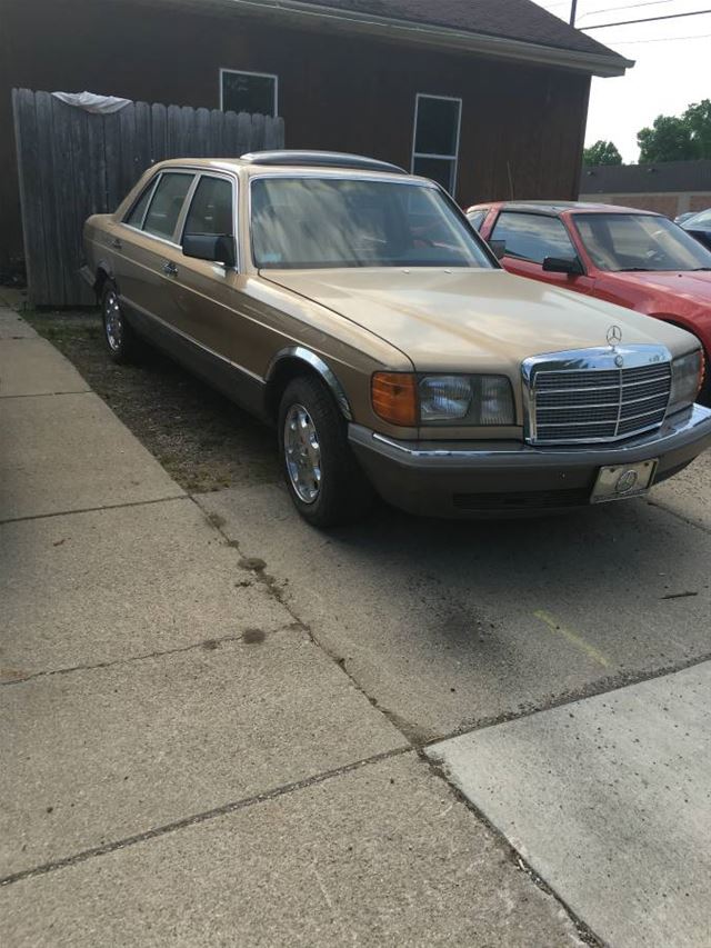 1985 Mercedes Benz for sale