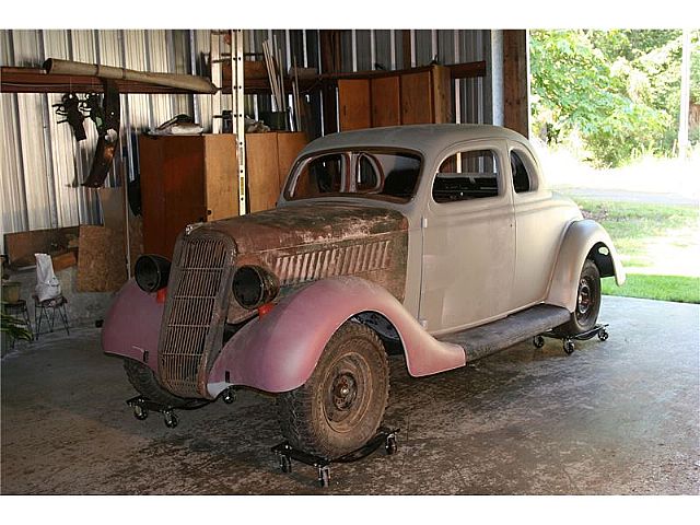 1935 Ford Coupe