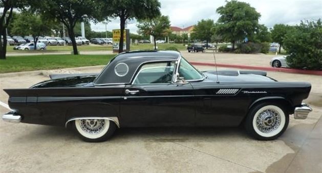 1957 Ford Thunderbird