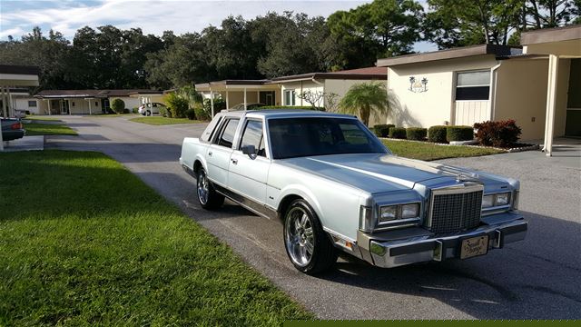 1986 Lincoln Town Car