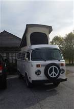 1975 Volkswagen Camper 