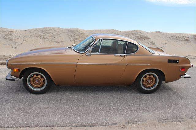 1972 Volvo P1800