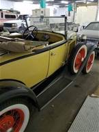 1930 Ford Model A Picture 2