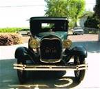 1929 Ford Model A Picture 2