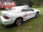 1995 Ford Mustang Picture 2