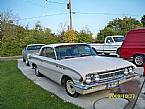 1961 Buick Skylark Picture 2