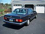 1989 Mercedes 300SE Picture 2