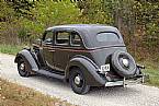 1936 Ford Fordor Picture 2
