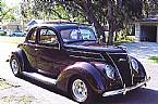 1937 Ford Coupe Picture 2