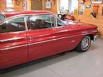 1960 Pontiac Bonneville Picture 2