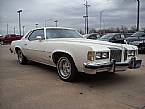 1976 Pontiac Grand Prix Picture 2