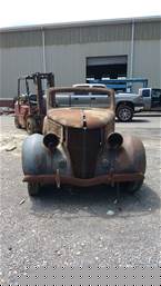 1936 Ford Woody Wagon Picture 2