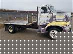 1954 Ford C600 Picture 2