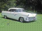 1955 Ford Fairlane Picture 2