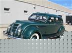 1935 Chrysler Air Flow Picture 2