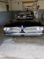 1959 Pontiac Bonneville Picture 2