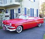 1954 Ford Sunliner Picture 2
