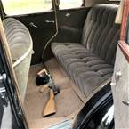 1934 Ford Sedan Deluxe Picture 2