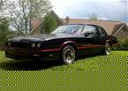 1985 Chevrolet Monte Carlo Picture 2