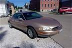 1998 Buick Riviera Picture 2