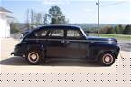 1940 Plymouth Deluxe Picture 2