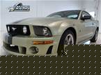 2005 Ford Mustang Picture 2