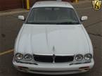 2000 Jaguar XJ8 Picture 2