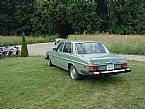 1975 Mercedes 300D Picture 2