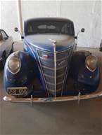 1937 Lincoln Zephyr Picture 2