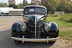 1939 Ford Standard Coupe Picture 2