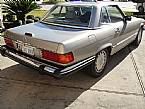 1989 Mercedes 560SL Picture 2