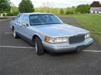 1993 Lincoln Town Car Picture 2