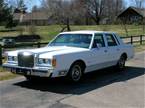 1989 Lincoln Town Car Picture 2