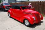 1937 Ford Cabriolet Picture 2