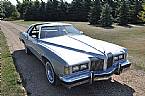 1976 Pontiac Grand Prix Picture 2