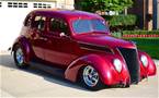 1937 Ford Deluxe Picture 2