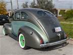 1939 Ford Deluxe Picture 2