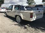 1985 Toyota Pickup Picture 2