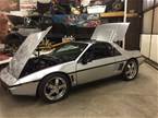 1987 Pontiac Fiero Picture 2